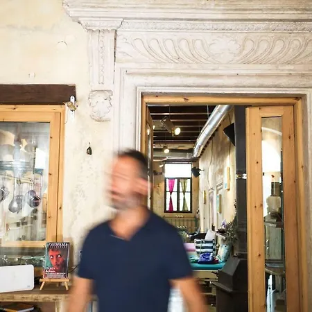 Anti Boutique Loft In Old Town Appartement